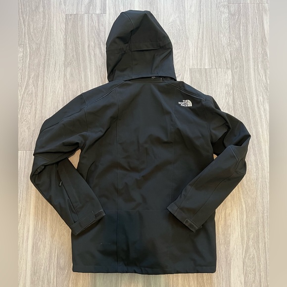 The North Face Men's Jacket Medium Black - Picture 2 of 3